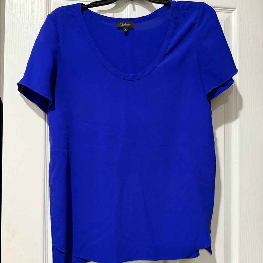 Aritzia Women's Vibrant Blue Short Sleeve Top